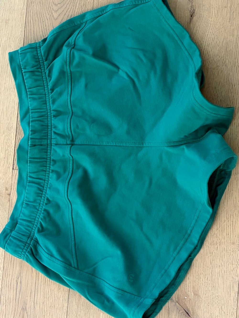 LULULEMON WOMEN'S GREEN DRAWSTRING SHORTS SIZE 8 - Picture 6 of 7